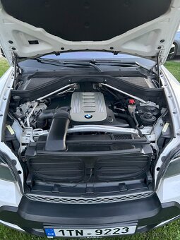 BMW E70 X5 3.0D - 16
