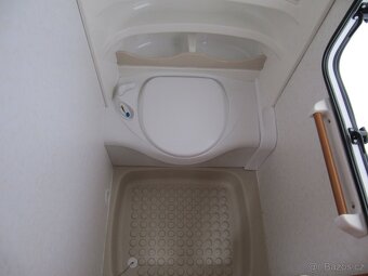 Prodám karavan Hobby 460 ufe,r.v.2008 + mover ,markýza, stan - 16