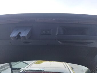 VW PASSAT B8,1.8TSi,132kw,1.majitel, 112000km,HIGHLINE - 16