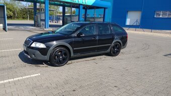 Octavia Scout - 16
