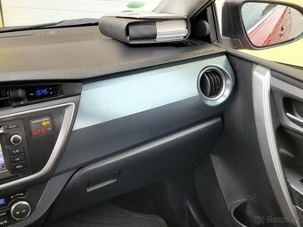 Toyota Auris, 1,8 Hybrid SERV.KNÍŽKA - 16