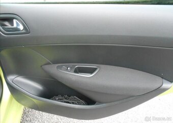 Peugeot 308 1,4 70 kW CZ Serviska KLIMA benzín - 16