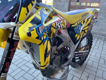 Suzuki RMZ 450 - 16