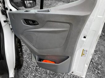 Ford Transit 2.0 1.MAJ. ČR DPH 7MÍST TAŽNÉ - 16