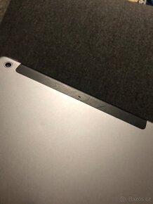 Apple IPad Air 64GB - 16