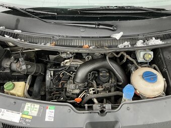 Volkswagen Transporter 2.0 TDi, 9 míst - 16