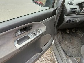 Ford Galaxy 1.9 TDI 96 kW 2004,7 míst - 16