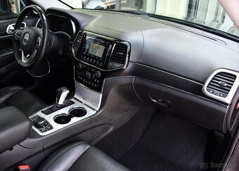 Jeep Grand Cherokee 3.0CRD H/K PANO ČR - 16