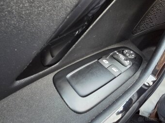 Peugeot 208 1.2 PT 82 ALLURE MAN5 - 16