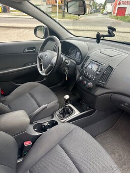 Prodám Hyundai i30 CW 2008 - 16