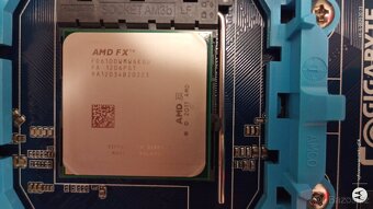 ASUS STRIX GTX 970 + GAINWARD GTX 760 4GB + DALŠÍ - 16