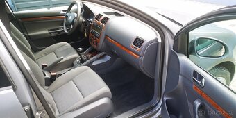 Volkswagen Golf V 1,4i - 16V - 55kw. STK+EM do 1/2027 - 16