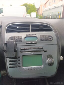 SEAT ALTEA XL 2.0TDI 103KW DSG / AUTOMAT 2007 SERVISKA
 - 16