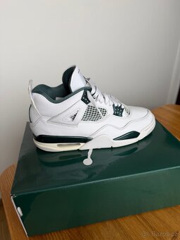 Nike AIR JORDAN 4 Retro OXIDIZED GREEN - 16