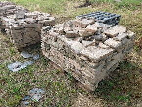 Lícový stavební kámen Odry - 16