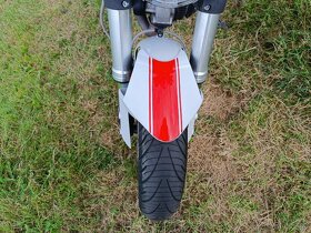 Ducati Monster 696 - 16