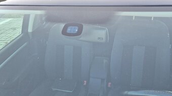 Volkswagen Golf  V - 16