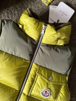 Luxusní, dětská vesta MONCLER - 16