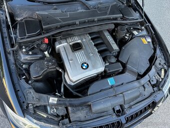 325i 6st. Manuál, 273000km, M-paket, Logic7, šíbr, Navi, PDC - 16