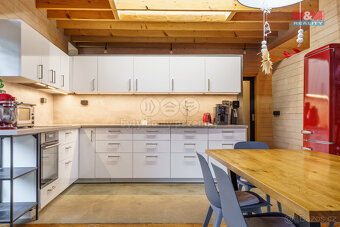 Prodej rodinného domu a stodoly 168 m², Bílka - 16