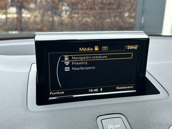 Audi A1 1.0i TFSI 82PS Ambition - 16