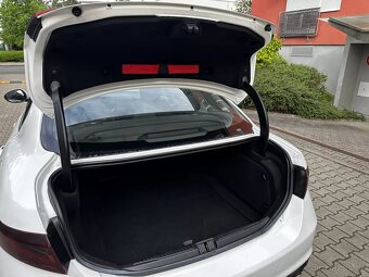 Alfa Romeo Giulia 2.2 JTDM 132kW Super Kůže Navi Automat - 16
