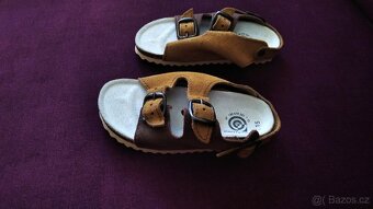 NOVÁ PĚKNÁ DĚTSKÁ JARNÍ BUNDA A JINÉ.VELIKOST 128/134 - 16