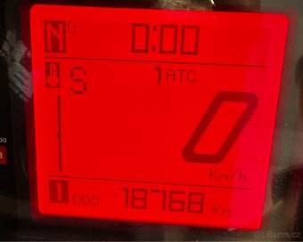 Aprilia Dorsoduro 1200 - 16