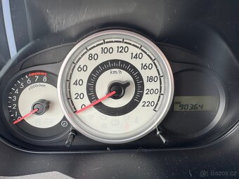 Mazda 2, 1.35 Benzin, 55kw, 16V, 2009 - 16