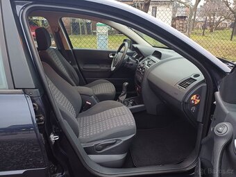 1. MAJITEL...Renault Megane 1.6 16V rok 2009 - 16