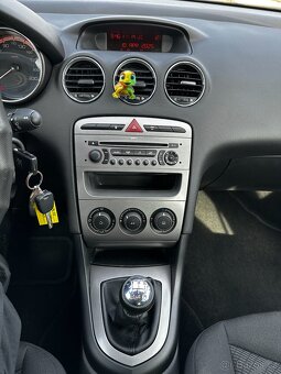 PEUGEOT 308 1.6 - 16