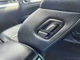 Škoda Superb II face Combi 2,0 TDi 125kW DSG 4x4 2014 Busine - 16