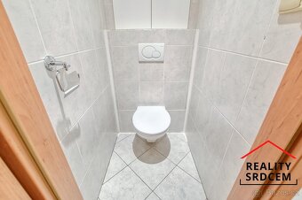 Pronájem částečně zrekonstruovaného bytu 3+1 s lodžií, 73 m2 - 16