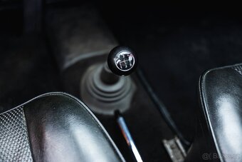 Model Porsche 911T 1968 - 16