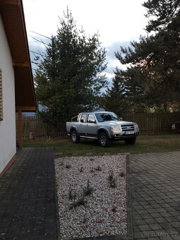 Prodam Ford Ranger 2.5 TDCi stribrna barva - 16