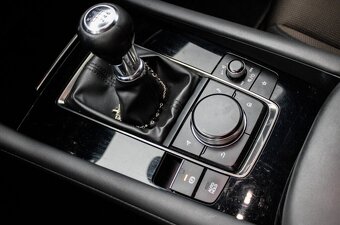 Mazda 3 90kW (2020). - 16