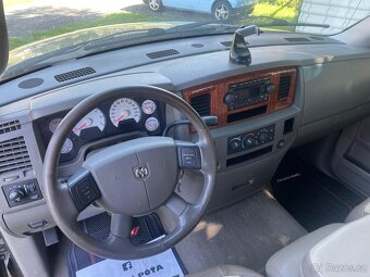 DODGE RAM 1500 - 16
