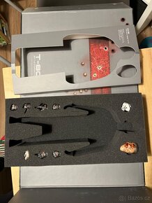 Hot Toys DX13- Terminator 2 - 16