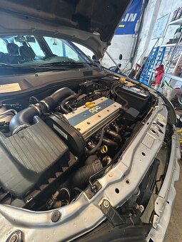 Opel Astra G Wagon 2.0 100kw manuál - 16