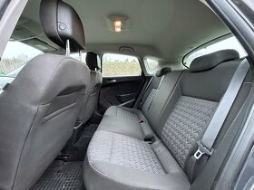 Opel Astra J 1,6, 2013, tažné zařízení, 17" kola - 16