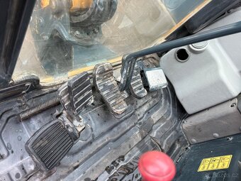 Hyundai 18-9 Robex Minibagr 2T + 3x lžíce - 16