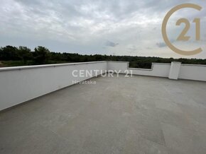Prodej bytu 4+kk (95 m2) s balkonem a privátní střešní teras - 16