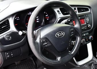 Kia Cee´d 1,6i TAŽNÉ ČR - 16
