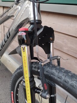 Horské kolo Specialized Stumpjumper M4 stříbrná - 16