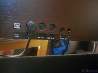 Prodám klávesy - 16