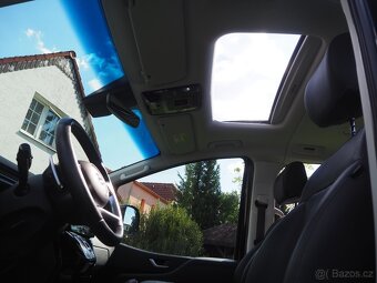 Hyundai Staria,4x4,záruka,panorama,spaní, praktická 9m verze - 16