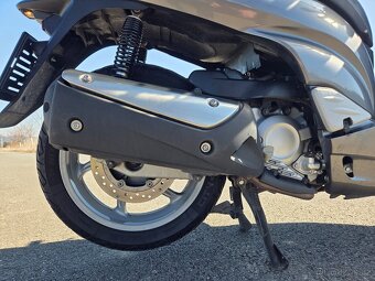 Honda SH 300 - 16