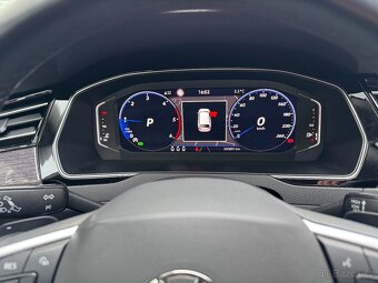 VW Passat B8 Variant 2.0TDI 110kW DSG Virtual Tažné Full LED - 16
