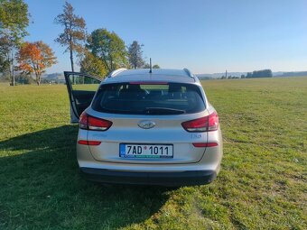 Hyundai i30 1.0 T-GDI 88 kW KOMBI – krásný stav, po servisu - 16