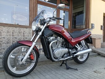 Suzuki VX 800 - 16